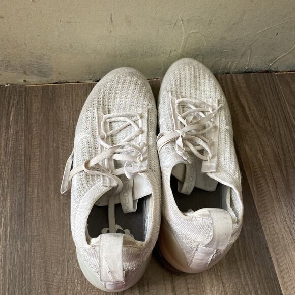 Nike Air VaporMax 2021 Flyknit Womens Size 9.5 White Gray Running Shoes - Picture 6 of 9